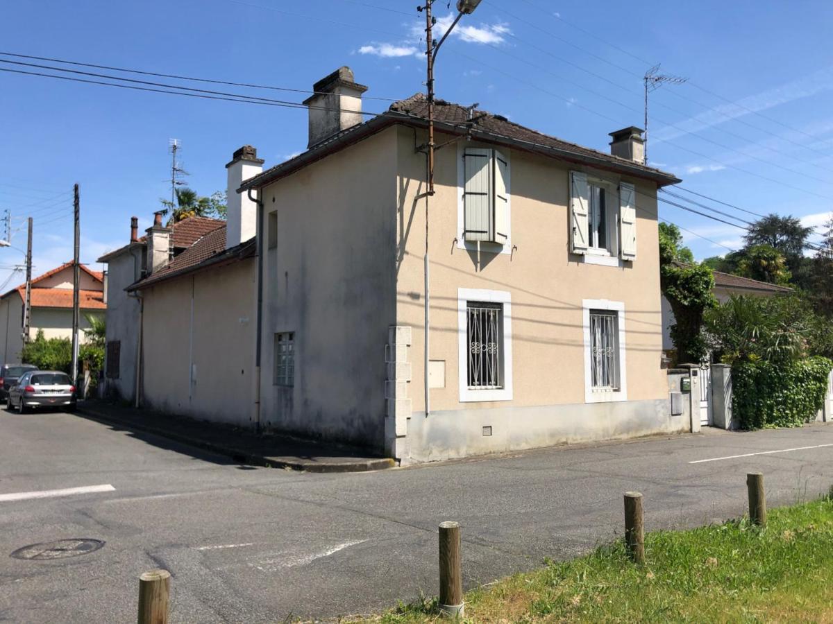 Petite Maison Avec Terrasse Jurancon Экстерьер фото