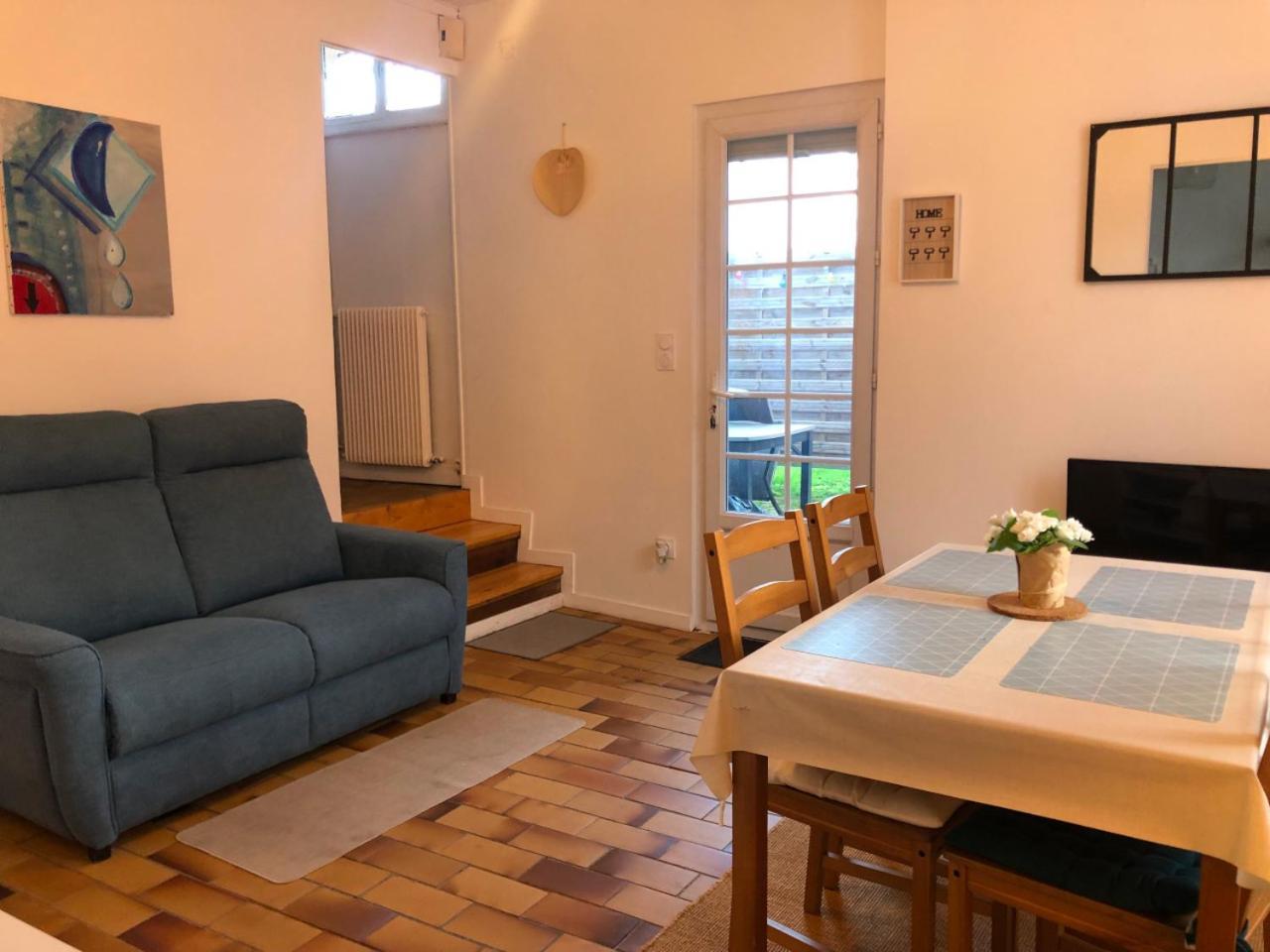 Petite Maison Avec Terrasse Jurancon Экстерьер фото